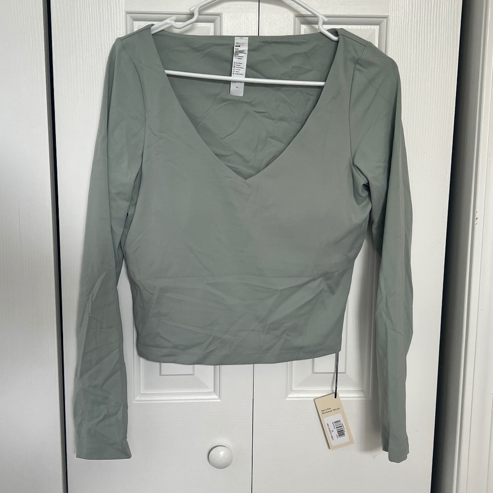 NWT Ingia Long Sleeve Workout Top with Built-in Bra Suppor Women’s Size XL Sage